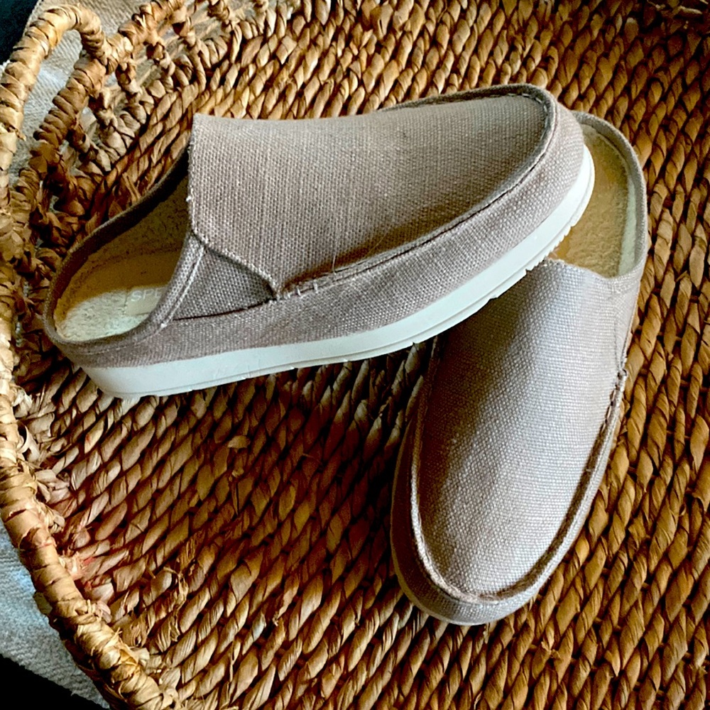 Barely worn, like new!